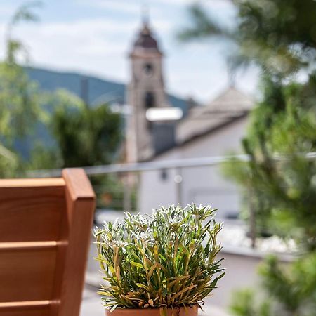 نوفا بونينتي Apparthotel Feldhof - Living And Bistro المظهر الخارجي الصورة