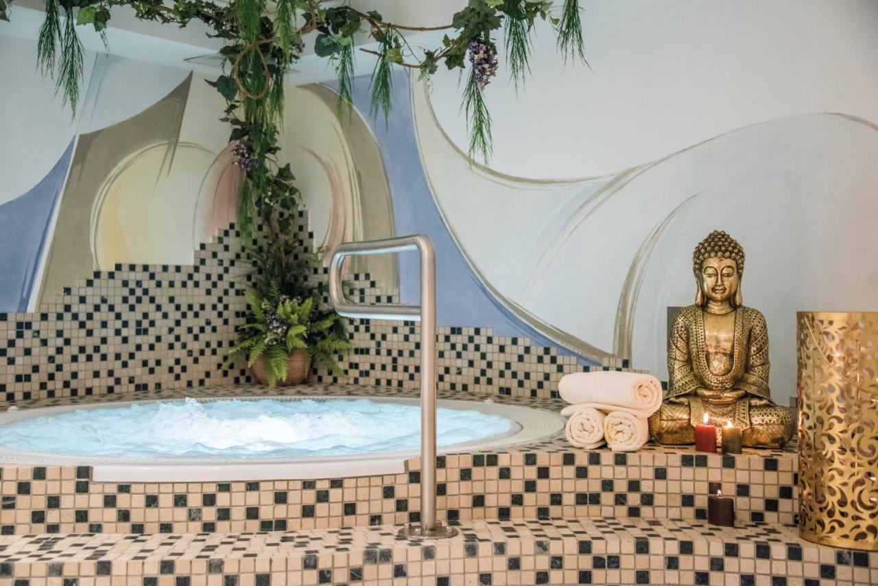 نوفا بونينتي Apparthotel Feldhof - Living And Bistro المظهر الخارجي الصورة