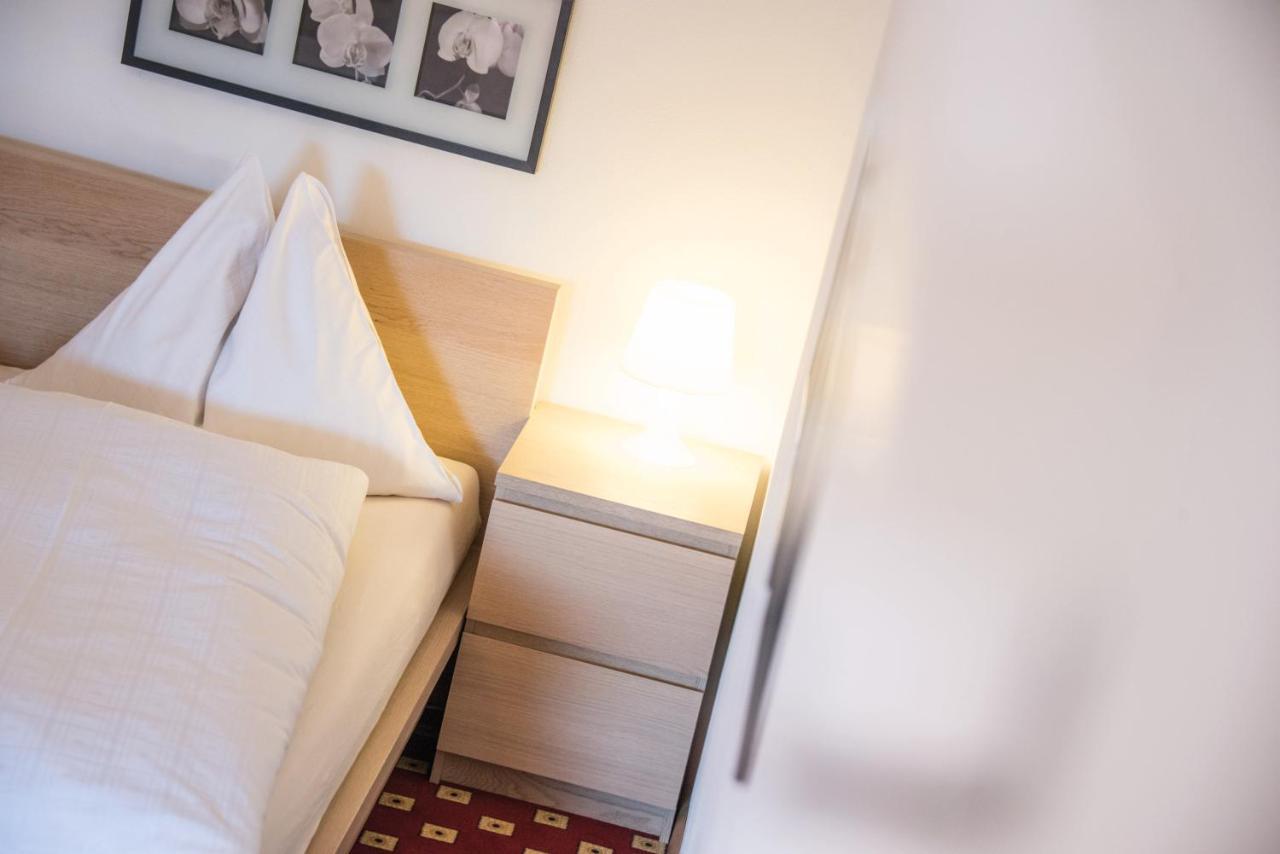 نوفا بونينتي Apparthotel Feldhof - Living And Bistro المظهر الخارجي الصورة
