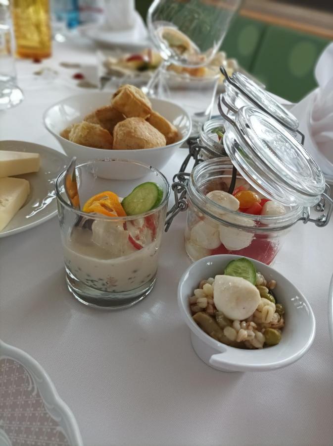 نوفا بونينتي Apparthotel Feldhof - Living And Bistro المظهر الخارجي الصورة