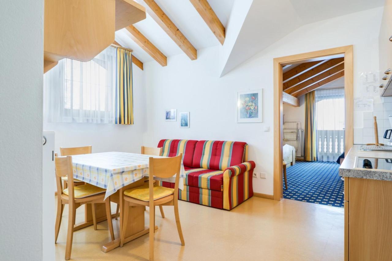 نوفا بونينتي Apparthotel Feldhof - Living And Bistro المظهر الخارجي الصورة